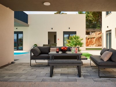 Villa Comfortable and spacious house with terrace and sea view Mali Rat, Omiš K-21548 - Outdoor photo 7