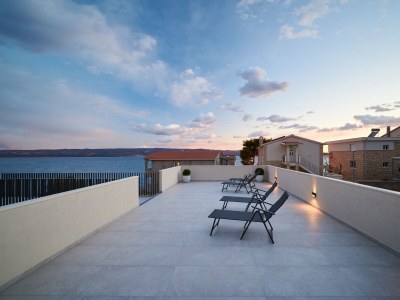 Villa Comfortable and spacious house with terrace and sea view Mali Rat, Omiš K-21548 - Outdoor photo 47