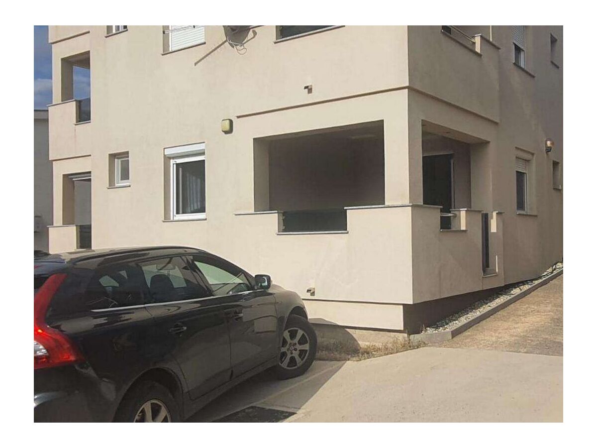 Apartment Two bedroom apartment with terrace and sea view Rovanjska, Paklenica A-22260-a - Outdoor photo 4