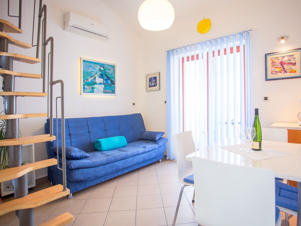 Apartment One bedroom apartment with balcony and sea view Vantačići, Krk A-22272-a - Outdoor photo 5