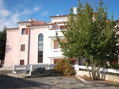 Apartment One bedroom apartment with balcony and sea view Vantačići, Krk A-22272-a - Outdoor photo 3