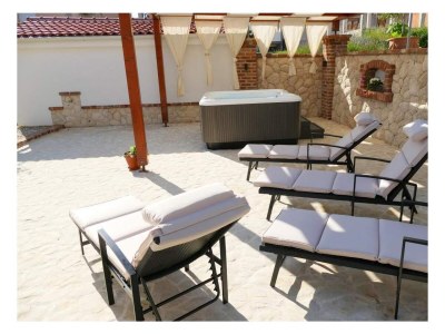 Holiday house Three bedroom house with terrace Barbat, Rab K-22081 - Outdoor photo 8
