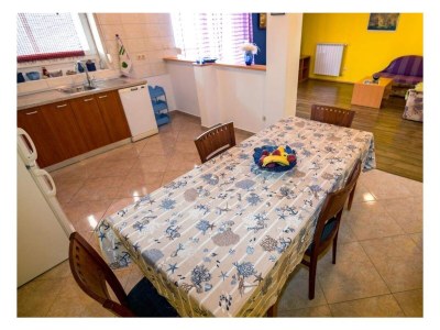 Apartment Two bedroom apartment near beach Barbat, Rab A-22093-a - Outdoor photo 9