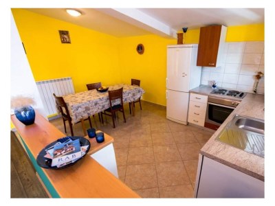 Apartment Two bedroom apartment near beach Barbat, Rab A-22093-a - Outdoor photo 11