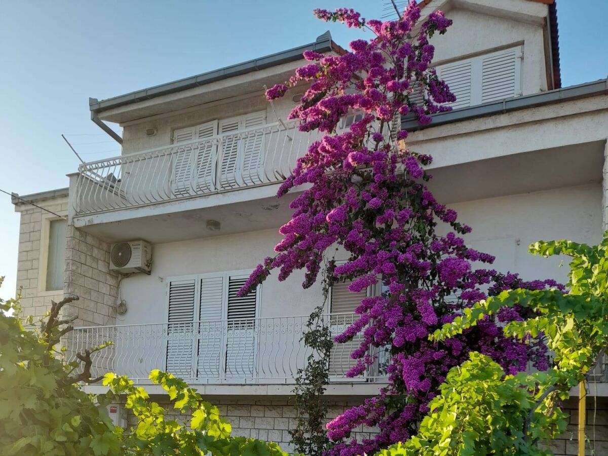 Apartment Two bedroom apartment with terrace Split A-22101-a - Outdoor photo 3