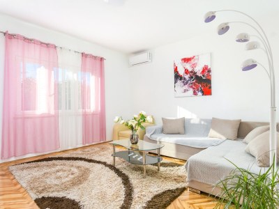 Apartment Two bedroom apartment with terrace Split A-22101-a in Split - Apartment