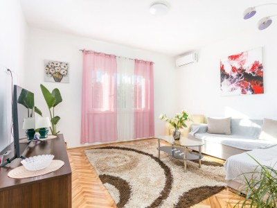 Apartment Two bedroom apartment with terrace Split A-22101-a - Outdoor photo 15