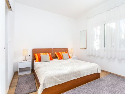 Apartment Two bedroom apartment with terrace Split A-22101-a - Outdoor photo 19