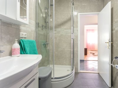 Apartment Two bedroom apartment with terrace Split A-22101-a - Outdoor photo 26