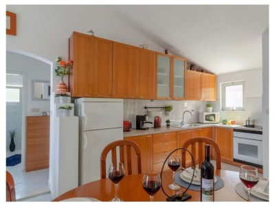 Apartment Two bedroom apartment near beach Prigradica, Korčula A-22120-a - Outdoor photo 18