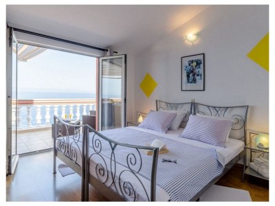 Apartment Two bedroom apartment near beach Prigradica, Korčula A-22120-a - Outdoor photo 19