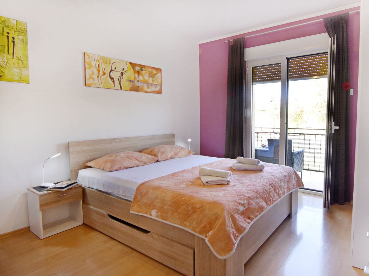 Apartment Two bedroom apartment with balcony Umag A-22377-a