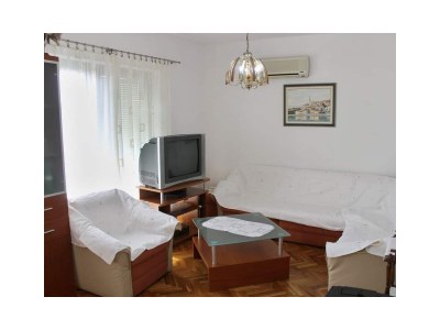 Apartment Two bedroom apartment with balcony Novi Vinodolski A-22393-a - Outdoor photo 6