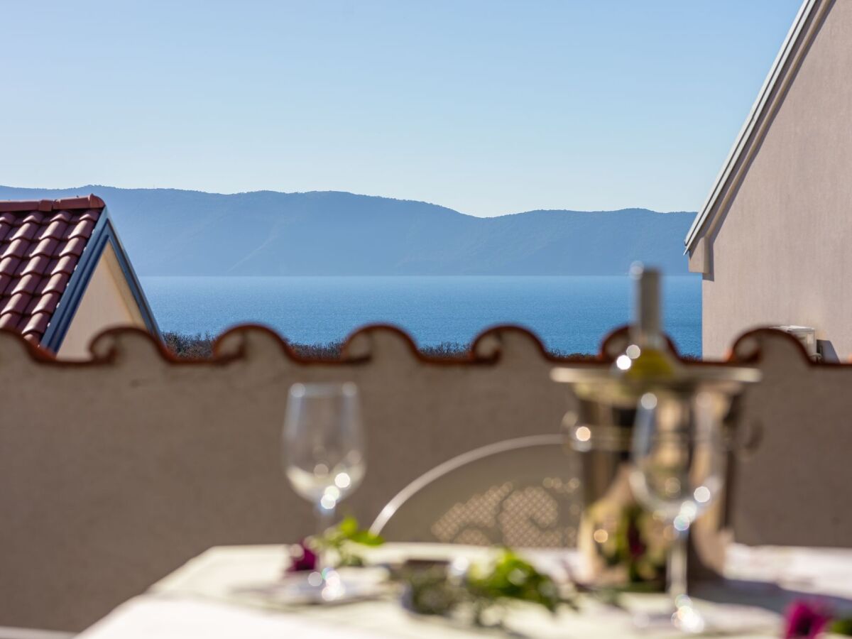 Apartment Three bedroom apartment with terrace and sea view Pinezići, Krk A-22403-a