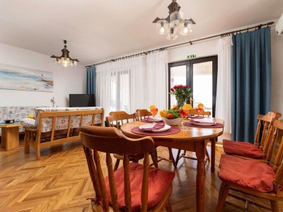 Apartment Three bedroom apartment with terrace and sea view Pinezići, Krk A-22403-a - Outdoor photo 9