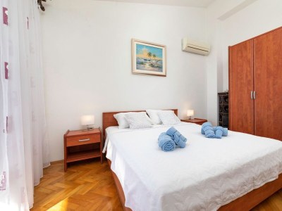 Apartment Three bedroom apartment with terrace and sea view Pinezići, Krk A-22403-a - Outdoor photo 20