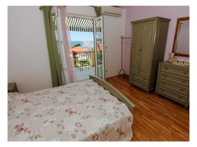 Holiday house Three bedroom house with terrace and sea view Barbat, Rab K-22420 - Outdoor photo 19