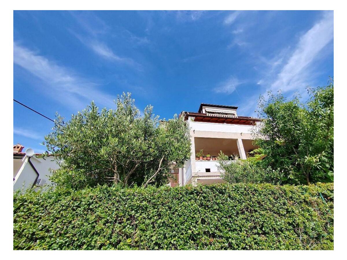 Apartment Two bedroom apartment with terrace and sea view Banjol, Rab A-22421-a - Outdoor photo 3