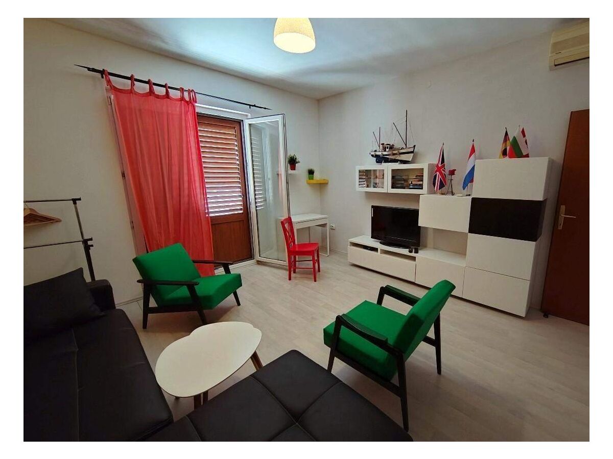 Apartment Two bedroom apartment with terrace and sea view Banjol, Rab A-22421-a - Outdoor photo 5