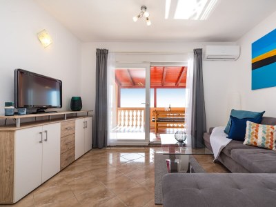 Apartment Three bedroom apartment near beach Maslenica, Novigrad A-21903-a - Outdoor photo 14