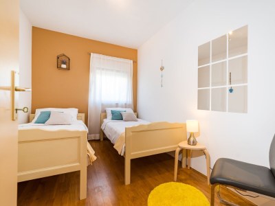 Apartment Three bedroom apartment near beach Maslenica, Novigrad A-21903-a - Outdoor photo 36