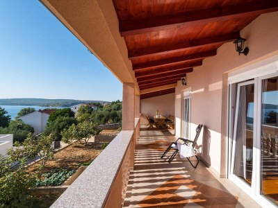 Apartment Three bedroom apartment near beach Maslenica, Novigrad A-21903-a - Outdoor photo 47