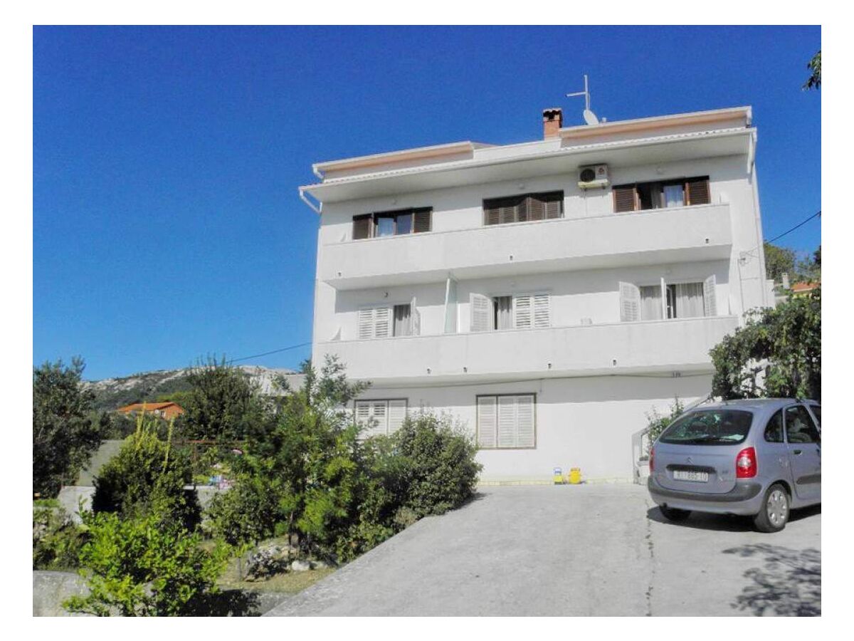 Apartment Two bedroom apartment with terrace Banjol, Rab A-22422-a - Outdoor photo 4