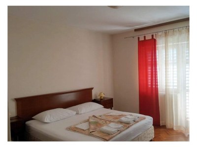 Apartment Two bedroom apartment with terrace Banjol, Rab A-22422-a - Outdoor photo 7