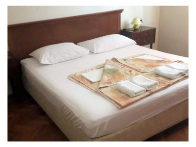 Apartment Two bedroom apartment with terrace Banjol, Rab A-22422-a - Outdoor photo 8