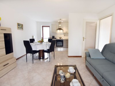 Apartment One bedroom apartment with terrace Babići, Umag A-22437-a - Outdoor photo 11