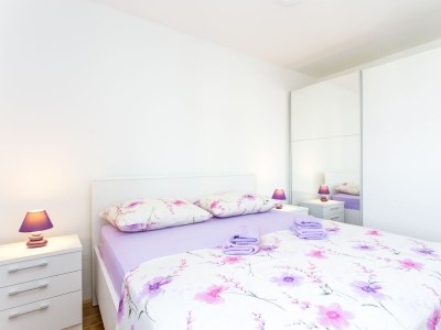 Apartment Two bedroom apartment with terrace Split A-22452-a - Outdoor photo 12