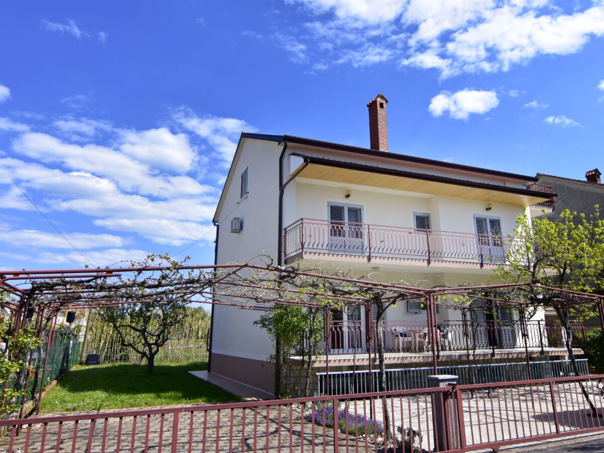 Apartment Three bedroom apartment with balcony Umag A-22473-a - Outdoor photo 2