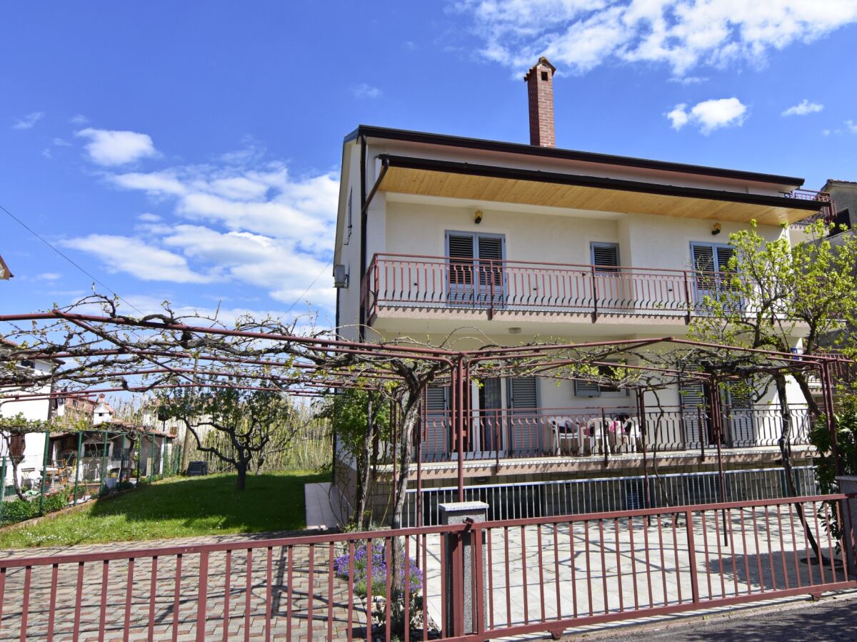 Apartment Three bedroom apartment with balcony Umag A-22473-a - Outdoor photo 3