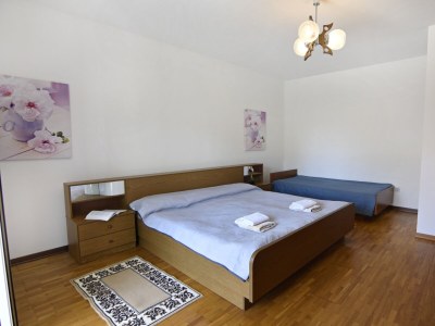 Apartment Three bedroom apartment with balcony Umag A-22473-a - Outdoor photo 14