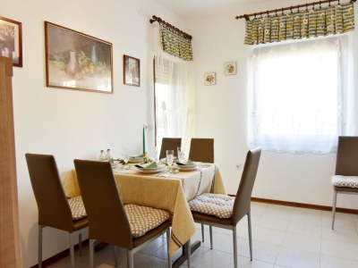 Apartment Three bedroom apartment with terrace Umag A-22482-a - Outdoor photo 4