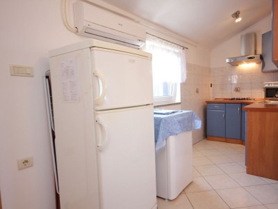 Apartment Two bedroom apartment with terrace Ilovik, Lošinj A-8078-a - Outdoor photo 15