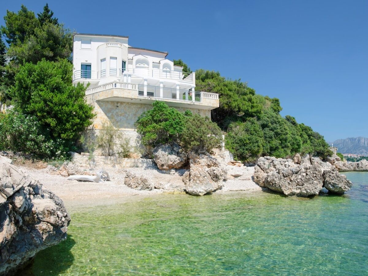 Holiday house Four-bedroom house near beach Zaostrog, Makarska K-15623