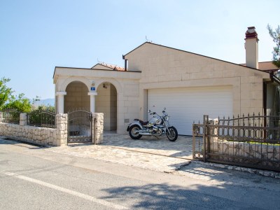 Holiday house Four-bedroom house near beach Zaostrog, Makarska K-15623 - Outdoor photo 3