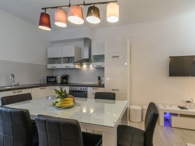 Apartment Two bedroom apartment near beach Arbanija, Čiovo A-16762-a - Outdoor photo 4