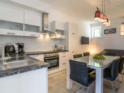 Apartment Two bedroom apartment near beach Arbanija, Čiovo A-16762-a - Outdoor photo 6