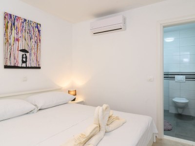 Apartment Two bedroom apartment near beach Arbanija, Čiovo A-16762-a - Outdoor photo 7