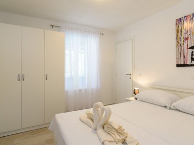 Apartment Two bedroom apartment near beach Arbanija, Čiovo A-16762-a - Outdoor photo 8