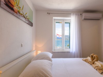 Apartment Two bedroom apartment near beach Arbanija, Čiovo A-16762-a - Outdoor photo 13