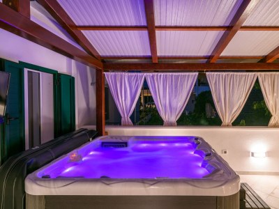 Apartment Two bedroom apartment near beach Arbanija, Čiovo A-16762-a - Outdoor photo 24