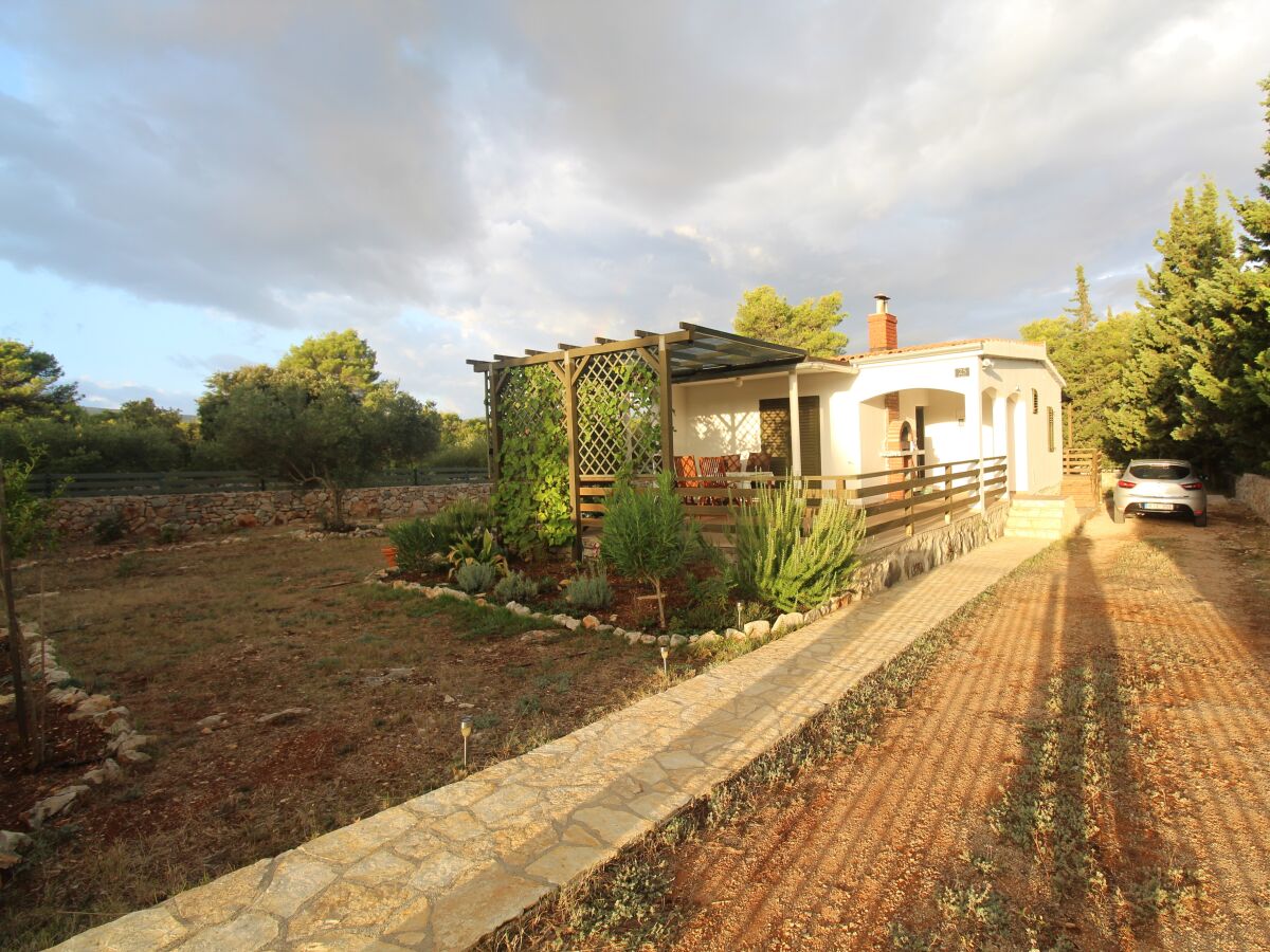 Holiday house Two bedroom house with terrace Rudina, Hvar K-18333