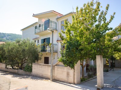 Apartment One bedroom apartment with balcony and sea view Grebaštica, Šibenik A-14317-a - Outdoor photo 4