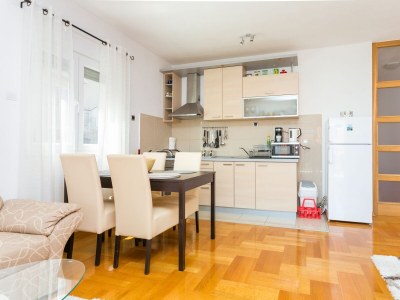 Apartment One bedroom apartment with terrace and sea view Seget Donji, Trogir A-21374-a - Outdoor photo 16