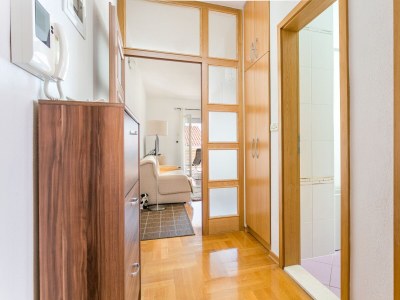 Apartment One bedroom apartment with terrace and sea view Seget Donji, Trogir A-21374-a - Outdoor photo 21