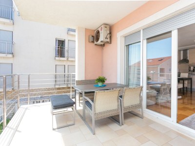 Apartment One bedroom apartment with terrace and sea view Seget Donji, Trogir A-21374-a - Outdoor photo 25
