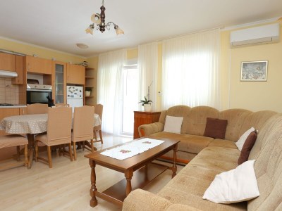 Holiday house Three bedroom house with terrace and sea view Kaštel Štafilić, Kaštela K-21506 - Outdoor photo 14